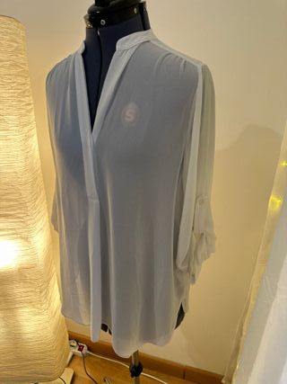 Camicia bianca trasparente