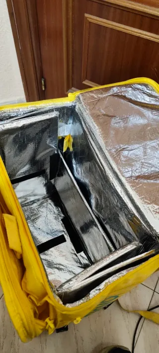 Mochila Glovo Amarilla y Azul