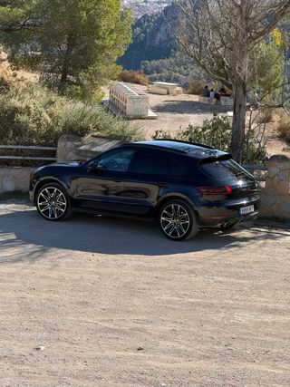 Porsche Macan s