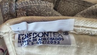 Colcha de cama estampada con volante