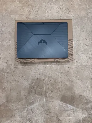 Portátil Gaming Negro Teclado Retroiluminado.