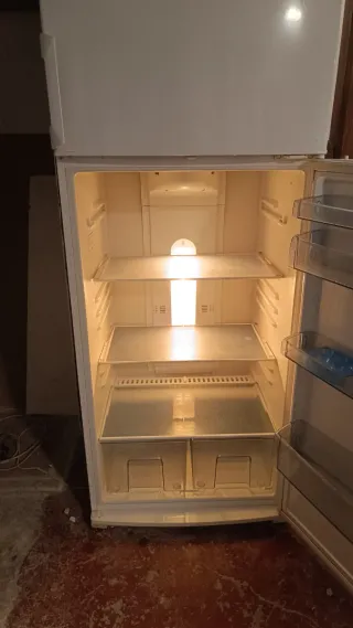 Nevera frigorífico Combi Balay 70 cm ancho