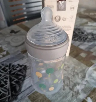 Biberón Nuk Nature 260ml.  Muy poco uso