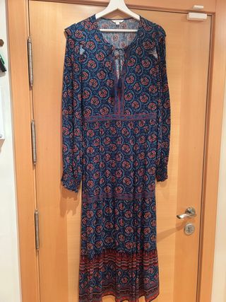 Vestido largo estampado azul, marrón y color cuero