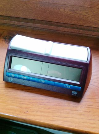Reloj de ajedrez DGT 2010