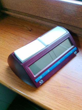 Reloj de ajedrez DGT 2010