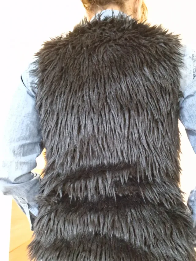 Chaleco pelo Pull&Bear negro