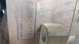 Artilugio de barco antiguo militar