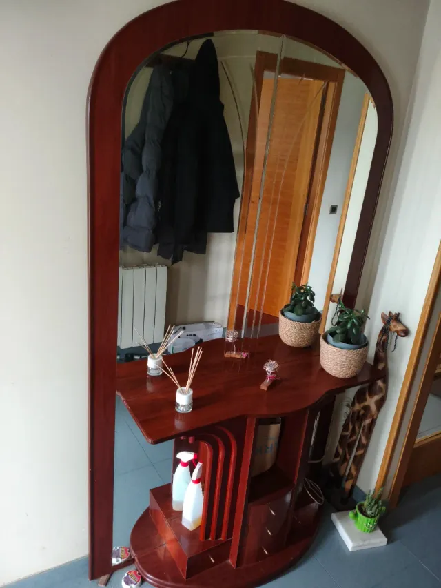 Mueble de entrada madera y cristal