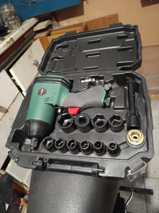 Pistola de impacto neumática con maletín