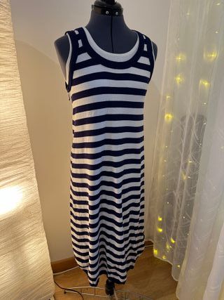 Vestito a righe blu e bianche