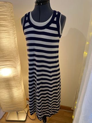 Vestito a righe blu e bianche