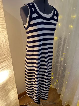 Vestito a righe blu e bianche