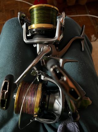 2 carretes de pesca surfcasting