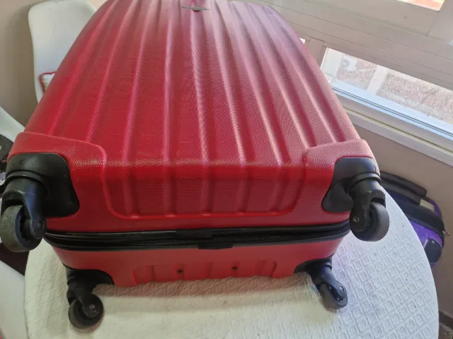 Maleta grande 45/75/25cm roja