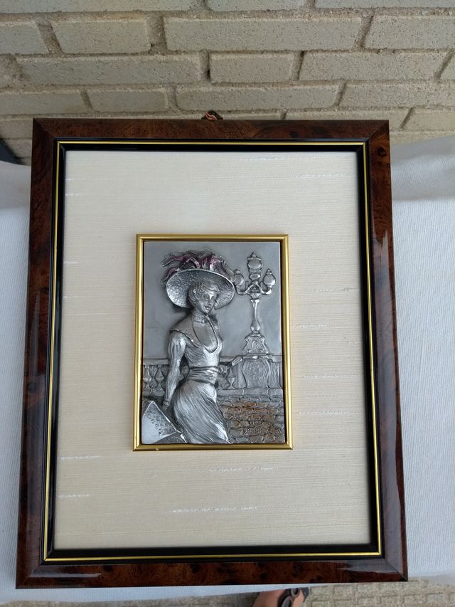 Pintura decorativa em esteira mulher com chapéu