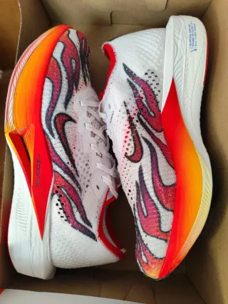 Nike Zoomx Vaporfly Next %3 PRM Talla 40.5