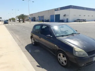 Renault Clio 2004