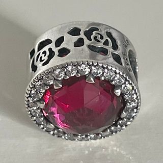 Charm Pandora Corazones Radiantes Cereza