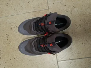 Salomon Ultra Glide 3 Gris/Rojo