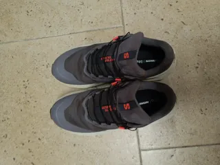 Salomon Ultra Glide 3 Gris/Rojo