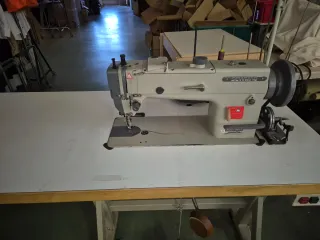 Máquina de coser doble arrastre