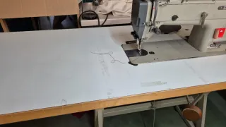 Máquina de coser doble arrastre