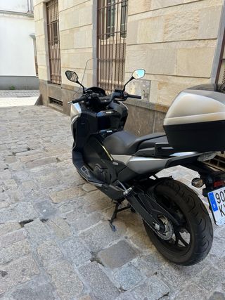Honda Integra NC 750D Plata