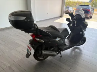 Moto Scooter 125  kimko grank prink ref agua