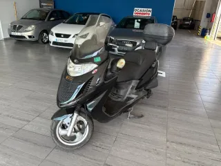 Moto Scooter 125  kimko grank prink ref agua