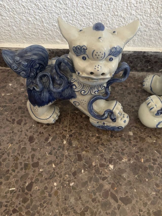 Conjunto 2 Figuras Chinas Porcelana Azul Blanco