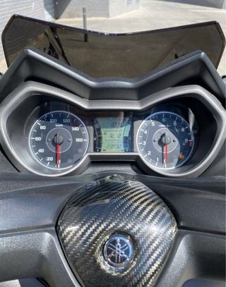 Yamaha X-MAX 300