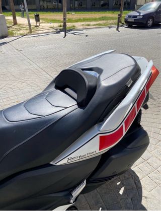 Yamaha X-MAX 300