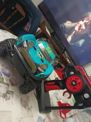 Coche radiocontrol Nikko azul y negro