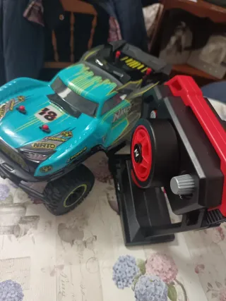 Coche radiocontrol Nikko azul y negro