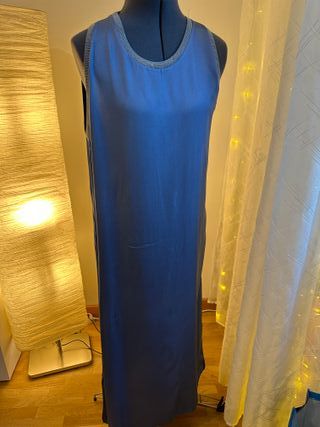 Abito lungo blu jeans scollo a U