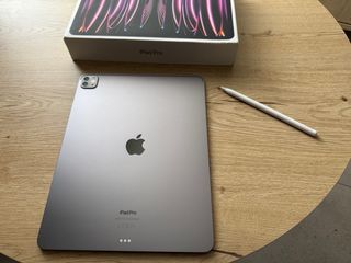 iPad Pro M2 12.9 + Apple Pencil Como Nuevo