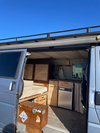 Volkswagen Multivan T4 2.5 TDI - Camperizada