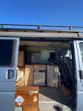 Volkswagen Multivan T4 2.5 TDI - Camperizada