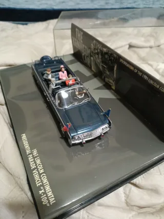 Modellino Auto Lincoln 1961 Kennedy