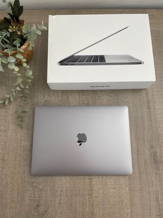 MacBook Pro 2017 13 pulgadas color gris espacial