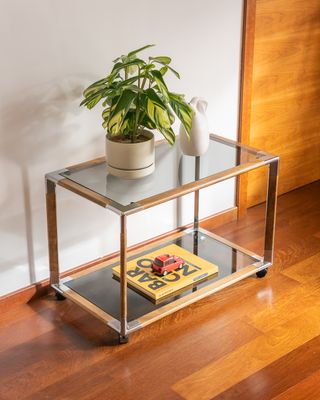 Mesa auxiliar vintage madera y cromado 70s