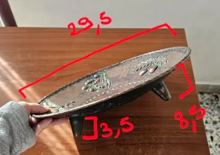 Piatto/vassoio in rame decorato, antico