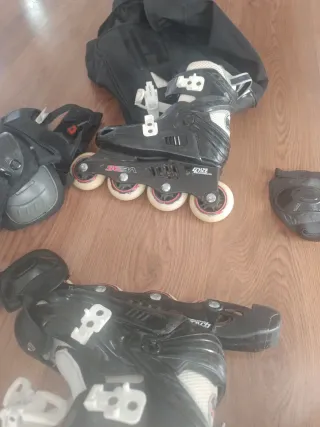Patines en línea talla 31-34 + protecciones