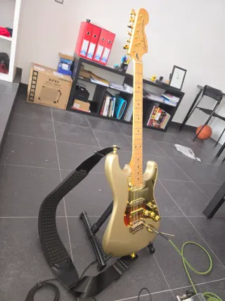 Guitarra Fender Squier Stratocaster Modificada