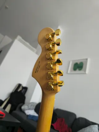 Guitarra Fender Squier Stratocaster Modificada