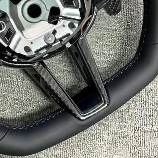 Volante BMW Cuero Negro y Carbono serie F