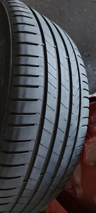 Neumático 245/50 R19 105W