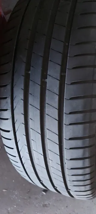 Neumático 245/50 R19 105W