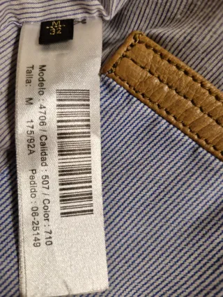 Chaqueta de piel marrón